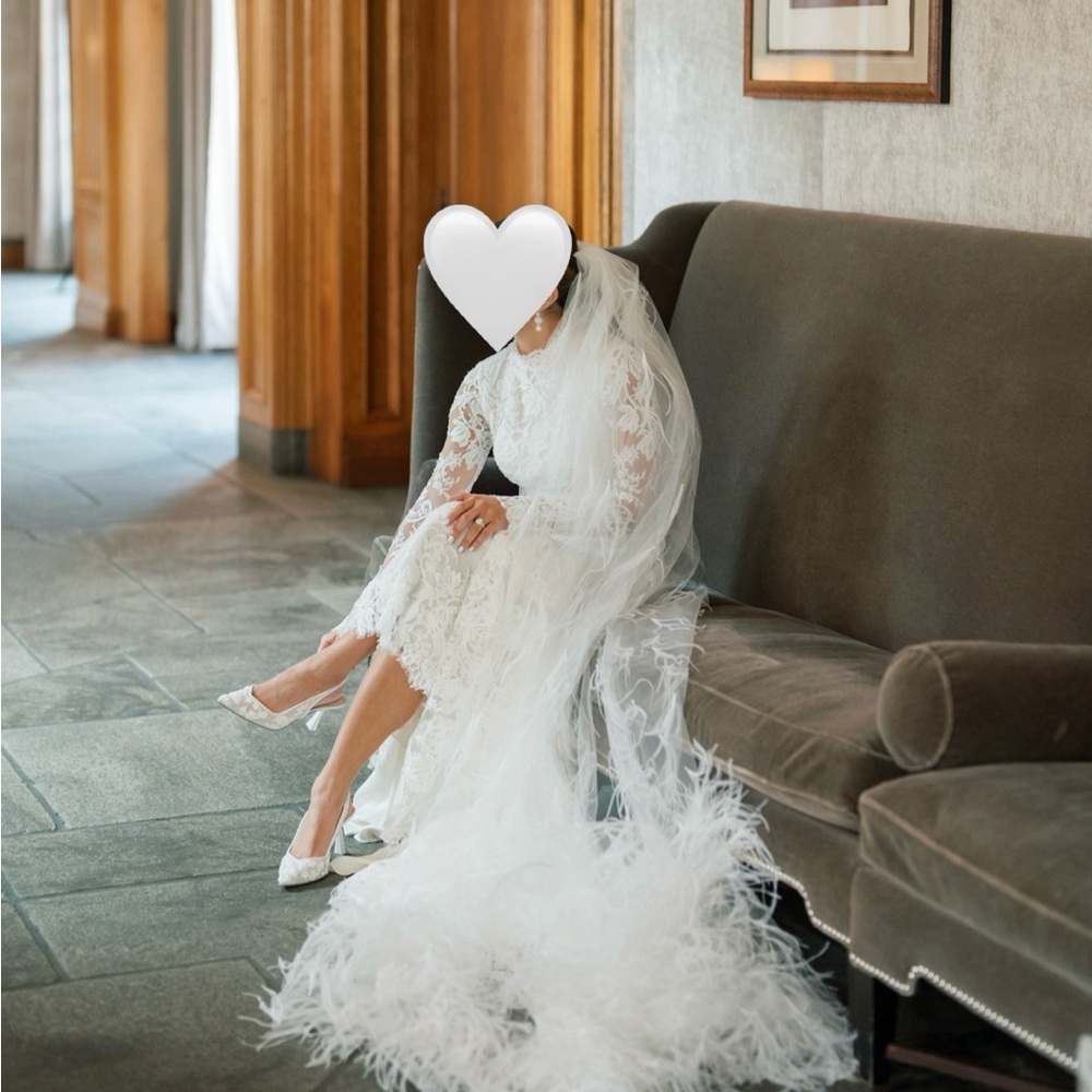 Tony Federici Zsa Zsa Feather Wedding Veil